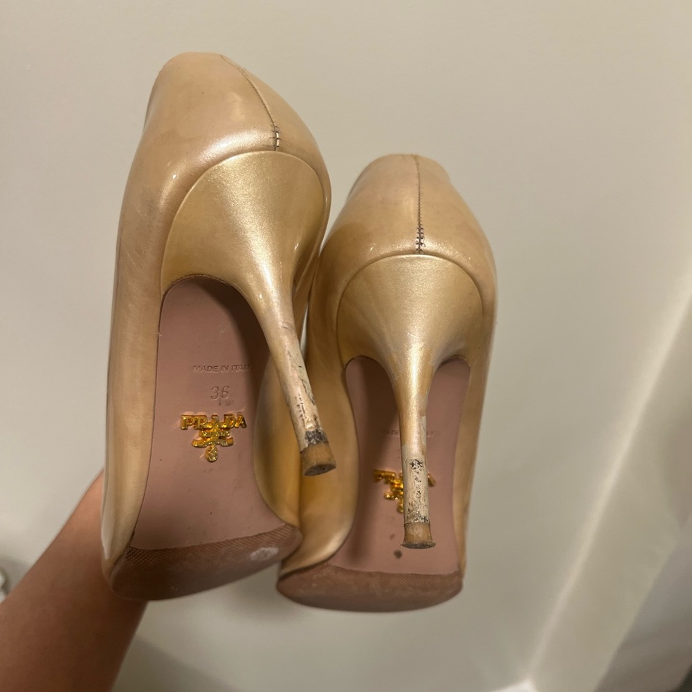 Prada Nude Patent Leather Peep Toe Pump Women's Beige Heels size 36 - Picture 2 of 5